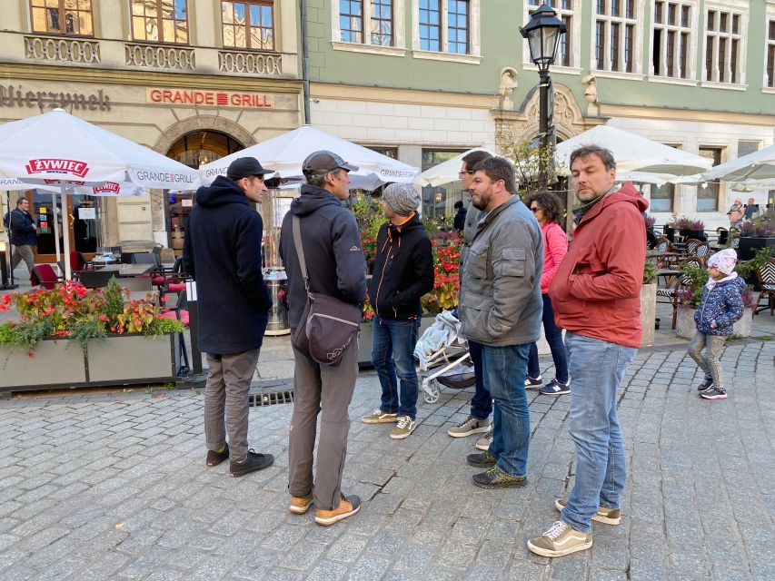 Krakow: Old Town Highlights Walking Tour - Experience Highlights