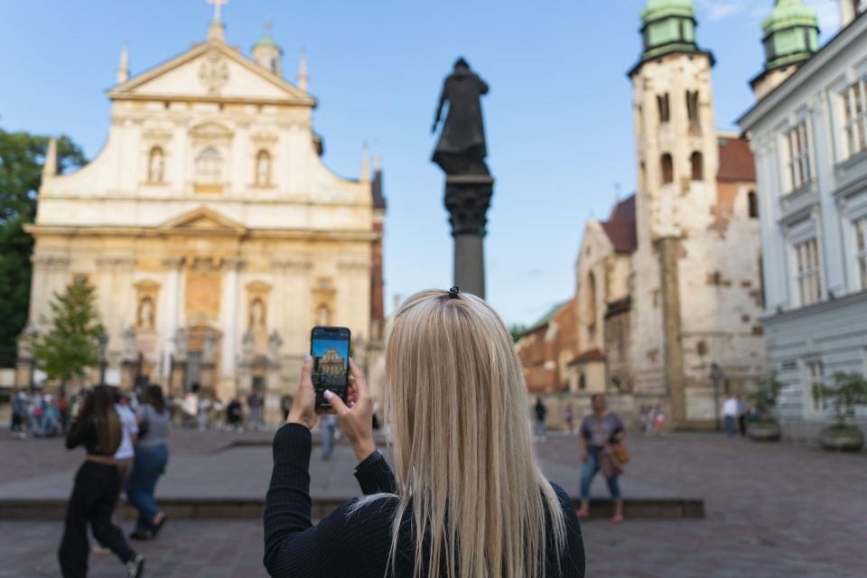 Krakow: Private Exclusive History Tour With a Local Expert - Exclusive Private Group Setting