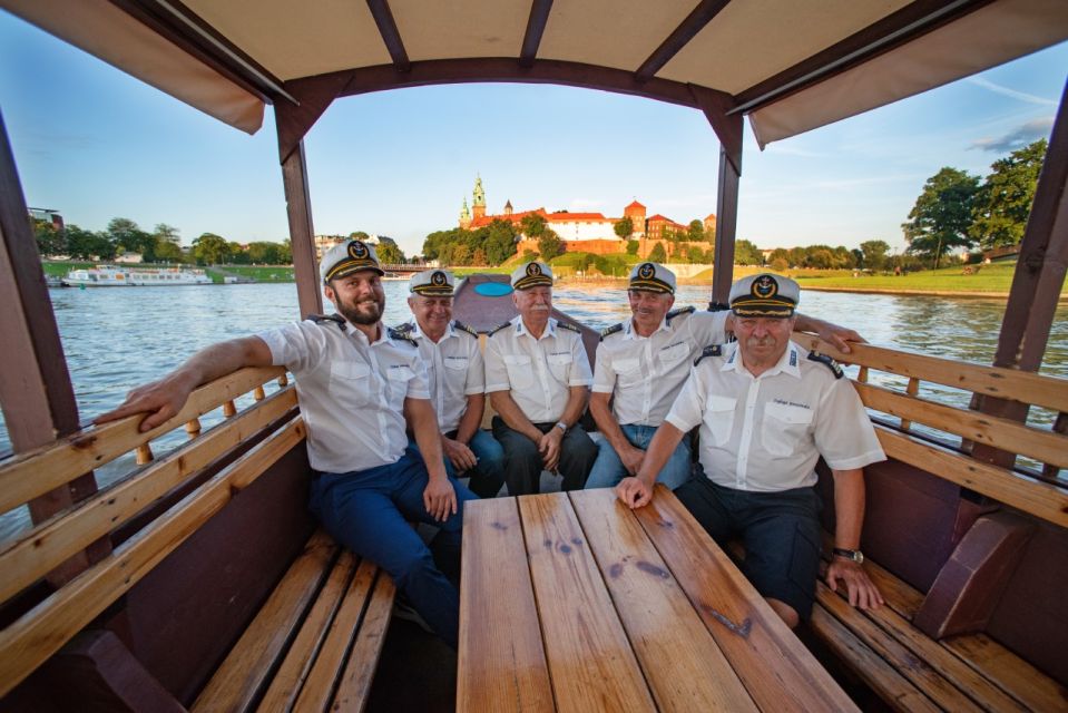 Krakow: Traditional Sightseeing Gondola on the Vistula River - Experience Highlights
