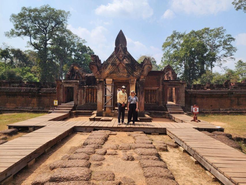 Kulen Mountain & Banteay Srei & Boeng Mealea Temples - Intricate Carvings at Banteay Srei