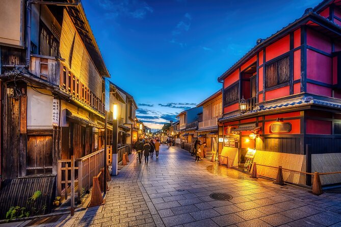 Kyoto Gion Night Walk - Small Group Guided Tour - Guide Identification and Cancellation Policy