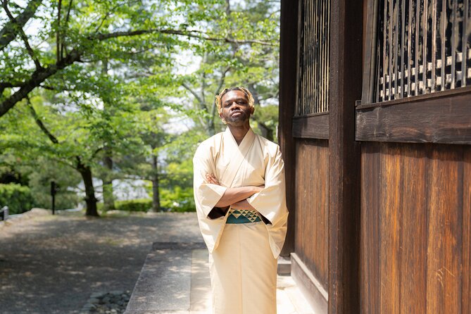 Kyoto Portrait Tour With a Professional Photographer - The Beauty of Kyoto Landmarks