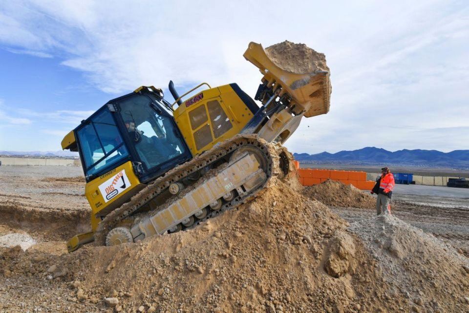 Las Vegas: Dig This - Heavy Equipment Playground - Available Heavy Equipment Options