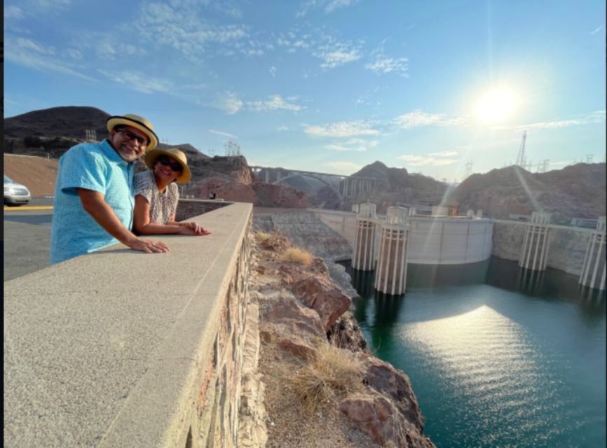 Las Vegas: Grand Canyon, Hoover Dam & 7 Magic Mountains Tour - Small Group Experience and Tour Highlights