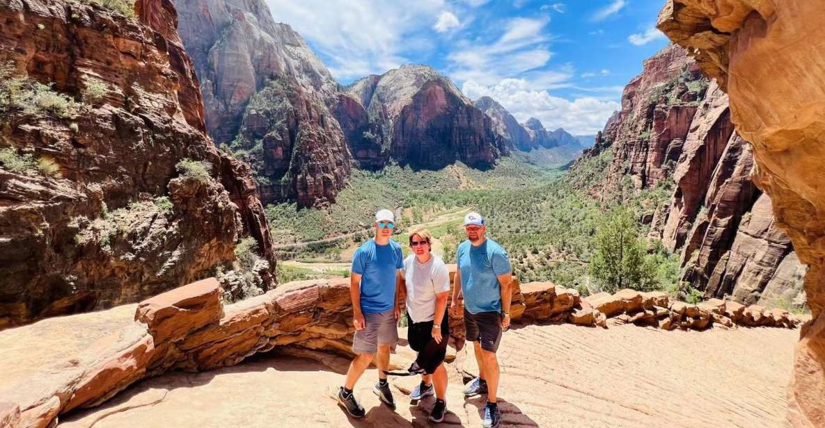 Las Vegas: VIP Guided Photography & Hiking Tour of Zion NP - Experience Highlights