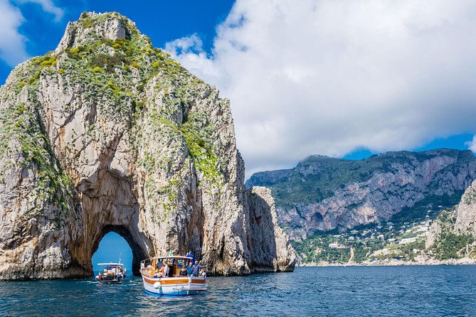 Li Galli Islands and Capri Small Group Boat Tour From Amalfi - Inclusions and Amenities