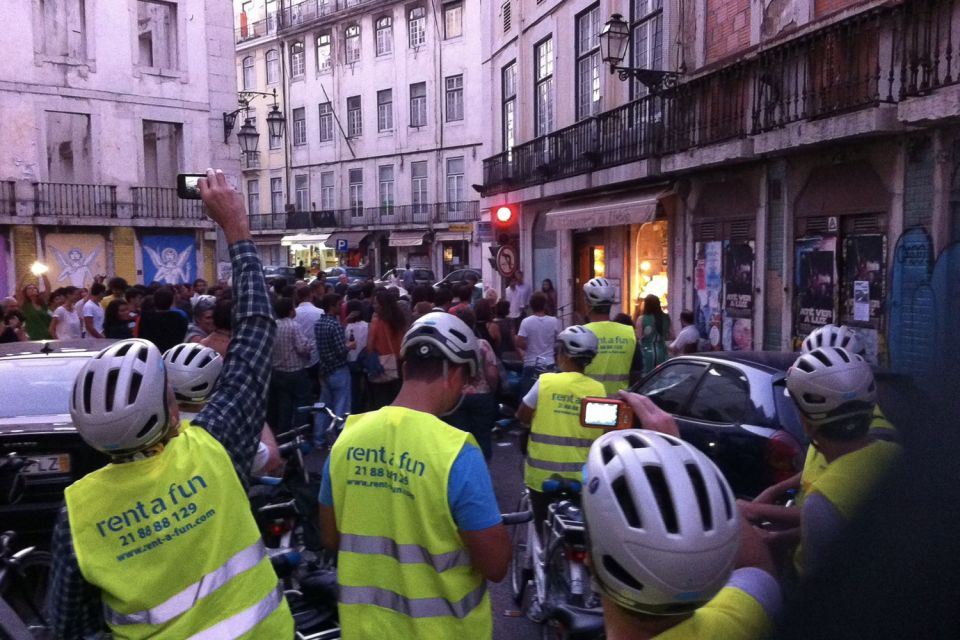 Lisbon: 7 Hills Half-Day Electric Bike Tour - Language and Cancellation Policy
