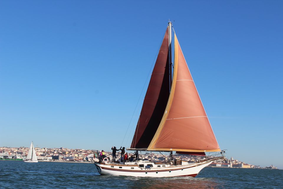 Lisbon: Daylight or Sunset on a Vintage Sailboat - Experience Highlights