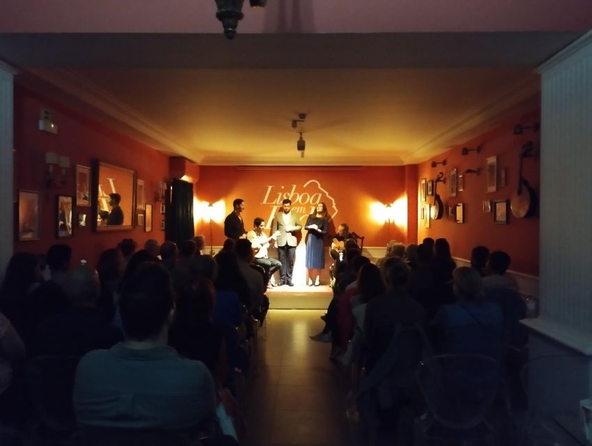 Lisbon: Evening Intimate Live Fado Music Show With Port Wine - Performance Information