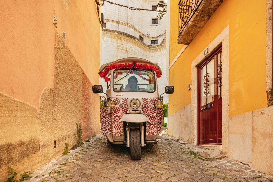 Lisbon: Guided Tuk-Tuk Tour With Hotel Pickup - Experience Highlights