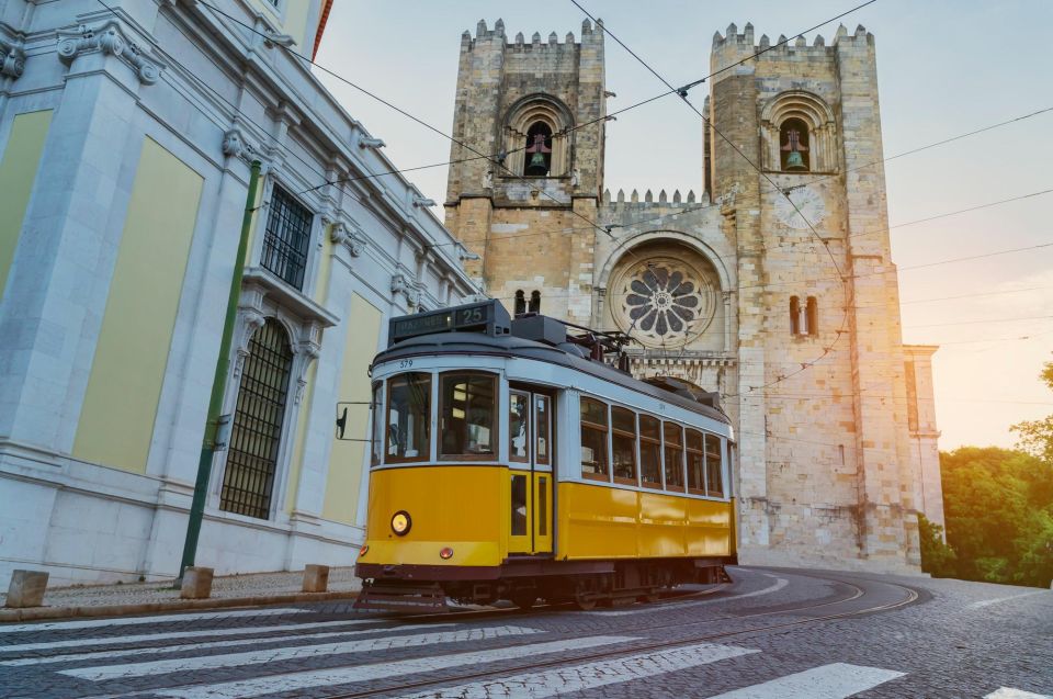 Lisbon: Private Architecture Tour With a Local Expert - Experience Highlights