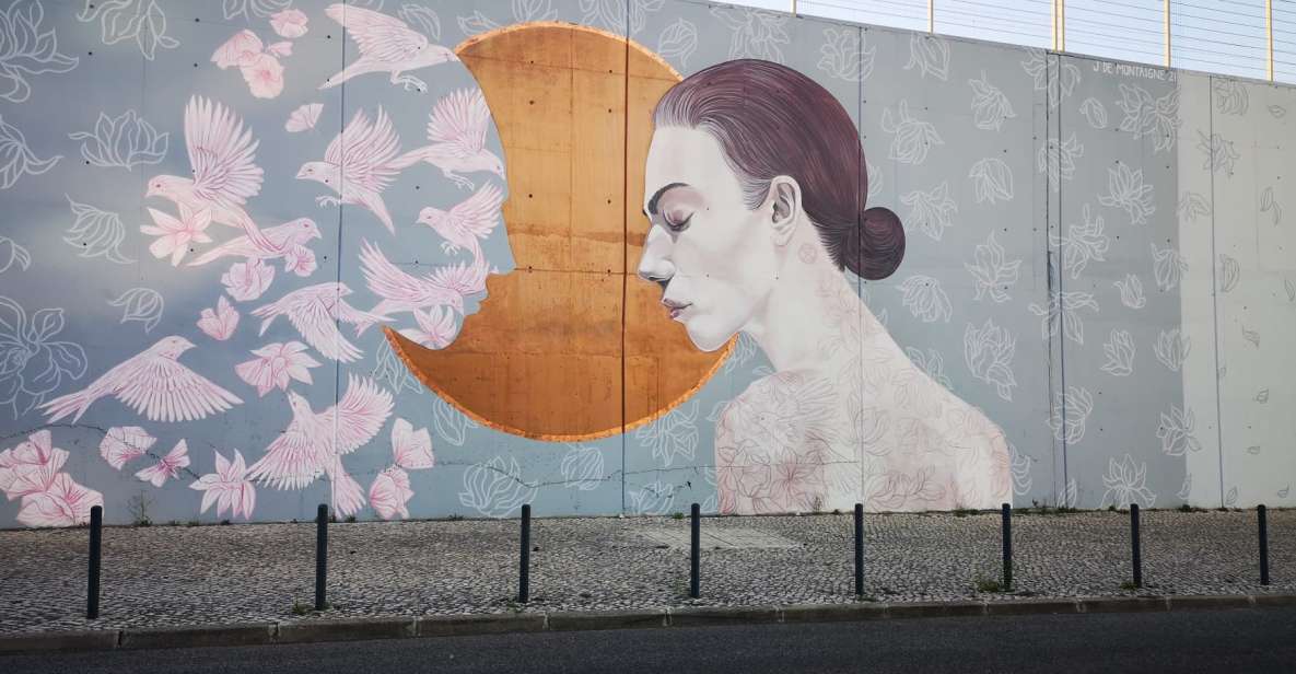 Lisbon: Street Art Tuk Tuk Tour - Experience Highlights