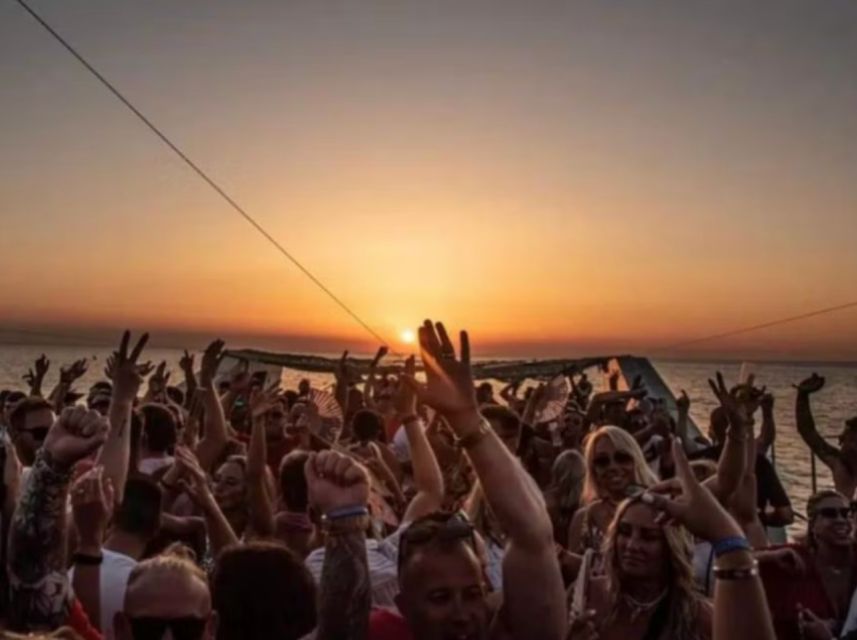 Lisbon: Sunset Boat Party Cruise With DJ and Open Bar - Booking Information