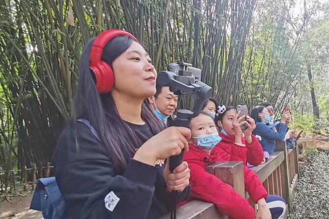 LIVE Streaming: Meet Pandas at Chengdu Research Base of Giant Panda Breeding - English-Speaking Panda Expert
