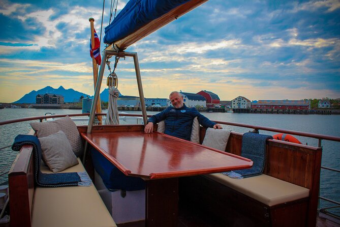 Lofoten Islands Luxury Trollfjord Cruise With Lunch From Svolvær - Onboard Amenities and Upgrades