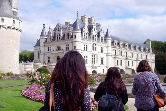 Loire Valley Day Tour Chambord and Chenonceau Plus Lunch at a Private Castle - Unforgettable Tour Highlights
