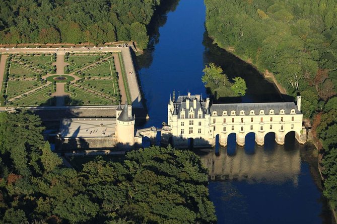 Loire Valley Day Tour From Paris - Included Services