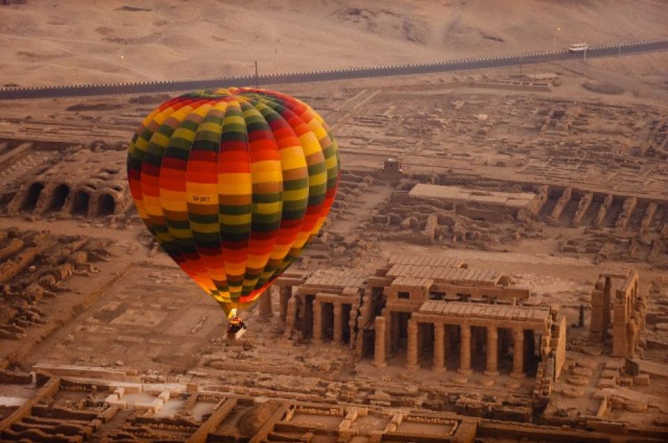 Luxor: Hot Air Balloon & Private Tour to West Bank and Lunch - Experience Highlights