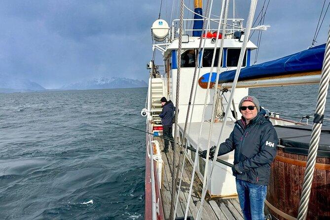 Luxury Arctic Fishing Trip and Seafood Fjord Cruise in Tromsø - Yacht Information