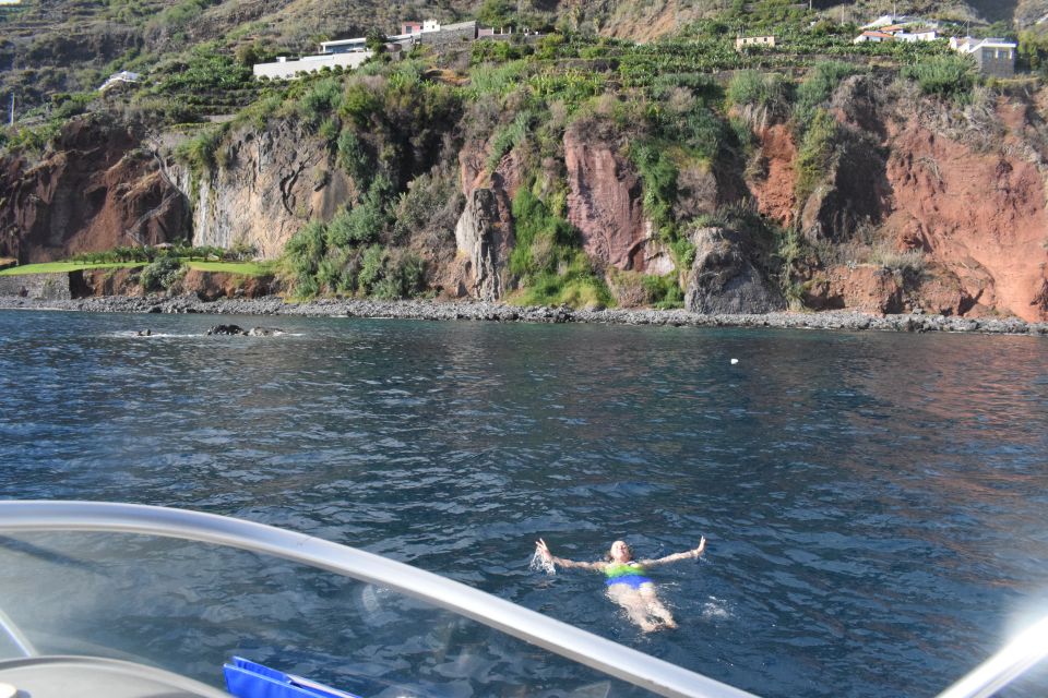 Madeira: Private Sunset Yacht Cruise With Snorkeling & Wine - Meeting Point Information