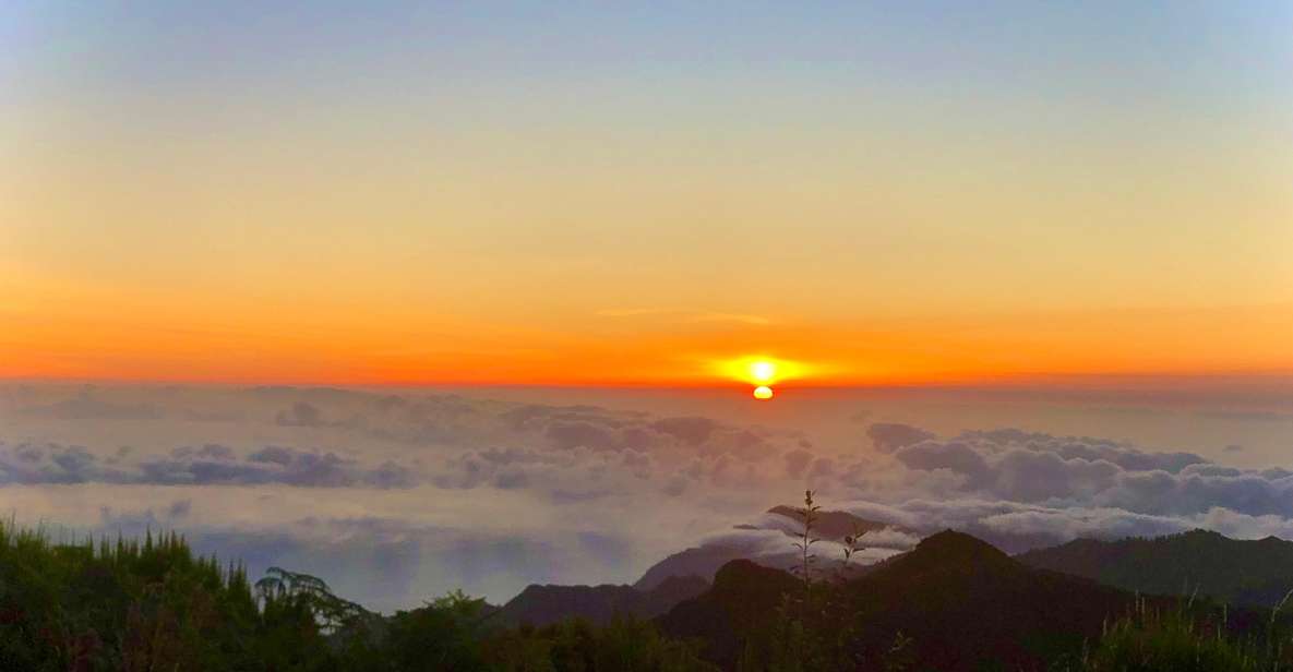 Madeira: Shuttle for Sunrise Hike at Pico Do Arieiro - Inclusions and Services