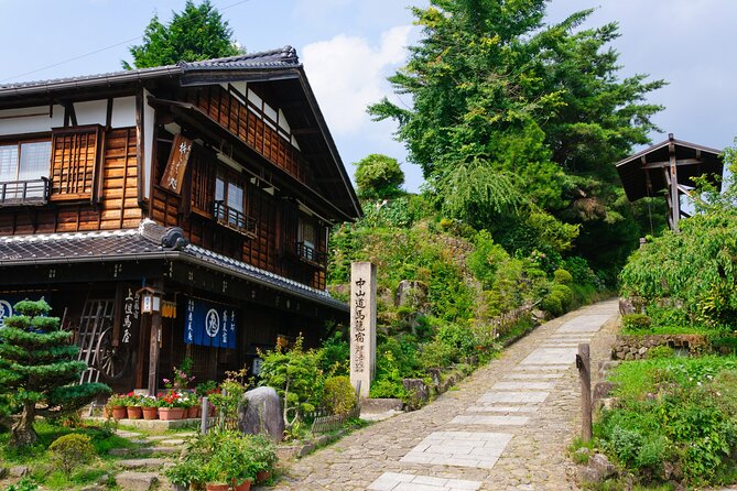 Magome & Tsumago Nakasendo Full-Day Private Trip With Government-Licensed Guide - Meeting and Pickup Details