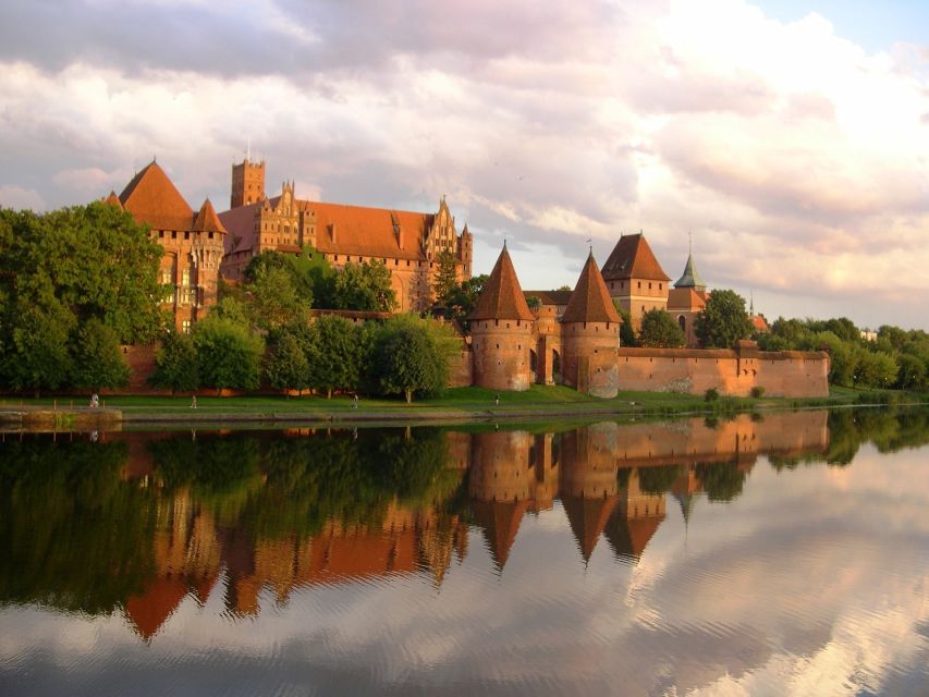 Malbork Castle Tour: 6-Hour Private Tour - Convenient Reservation and Pickup Options