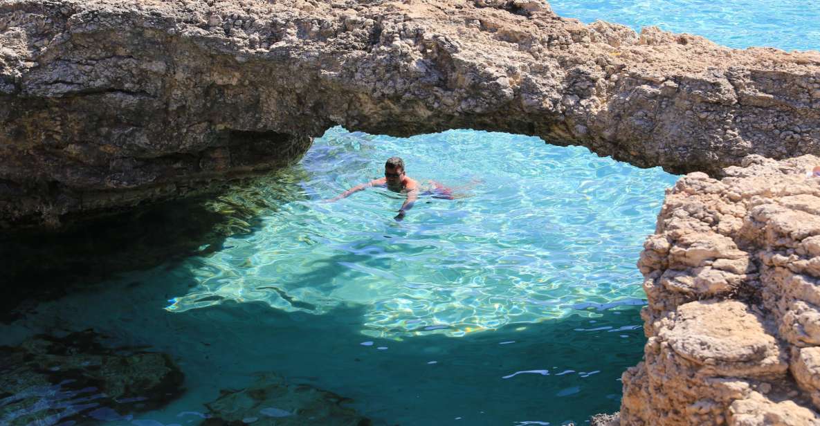 Malta: Gozo, Comino and The Blue Lagoon Boat Trip - Live Tour Guide and Multilingual Assistance