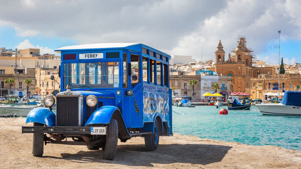 Malta: Scenic Tour by Vintage Bus Including Palazzo Falson - Tour Experience