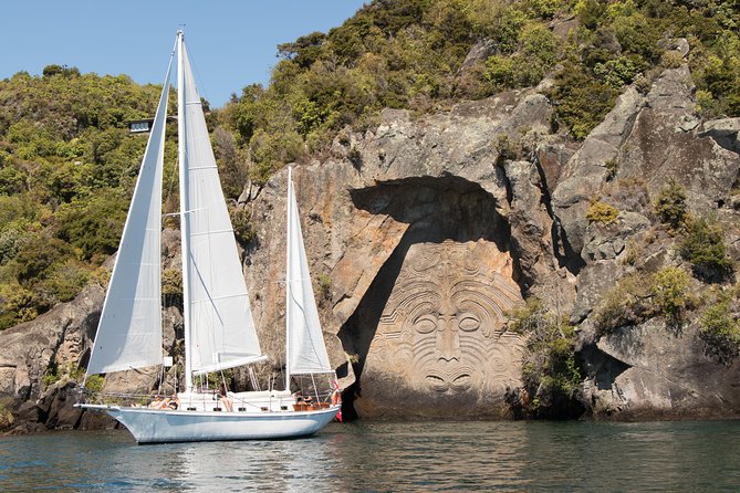 Maori Rock Carvings Eco Sailing Taupo - Knowledgeable Guided Tour