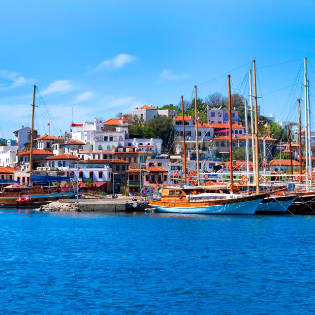 Marmaris: Coastal Sights Boat Tour With Swim Stops - Boat Amenities and Itinerary