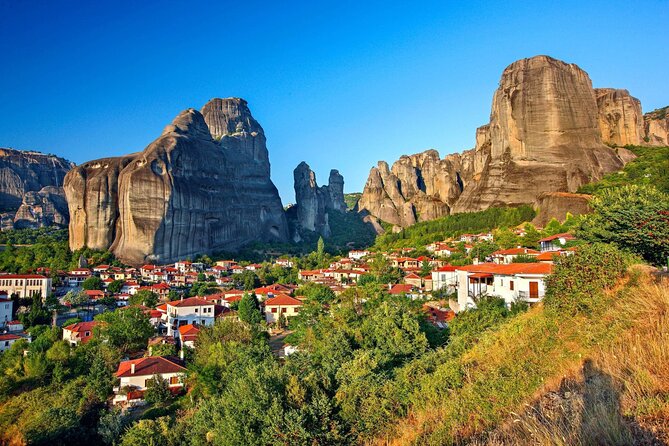 Meteora Full Day Private Tour From Athens - Tour Inclusions and Amenities