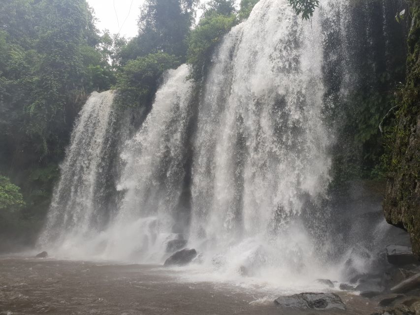 Mixture of Temples and Waterfall. - Kulen Mountain and Waterfall Visit