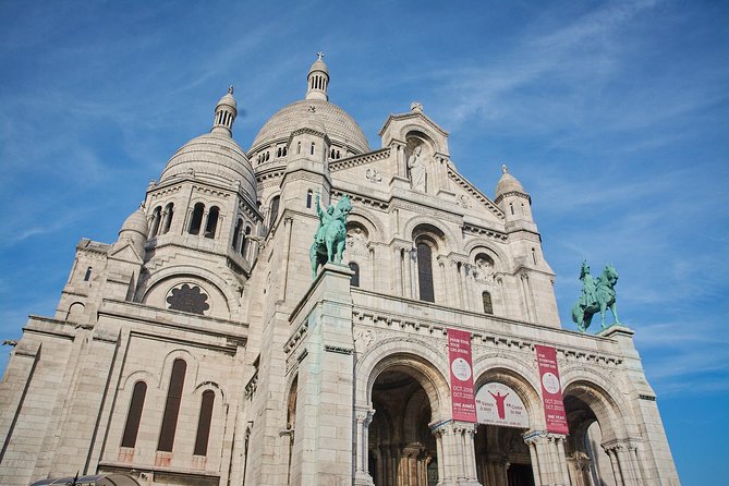 Montmartre Private Walking Tour - Meeting and Pickup Details