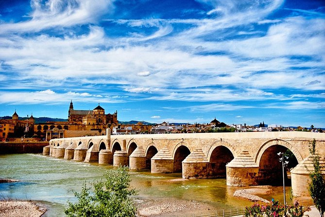 Mosque of Cordoba, Jewish Quarter & Synagogue Tour From Seville - Guide and Commentary Details