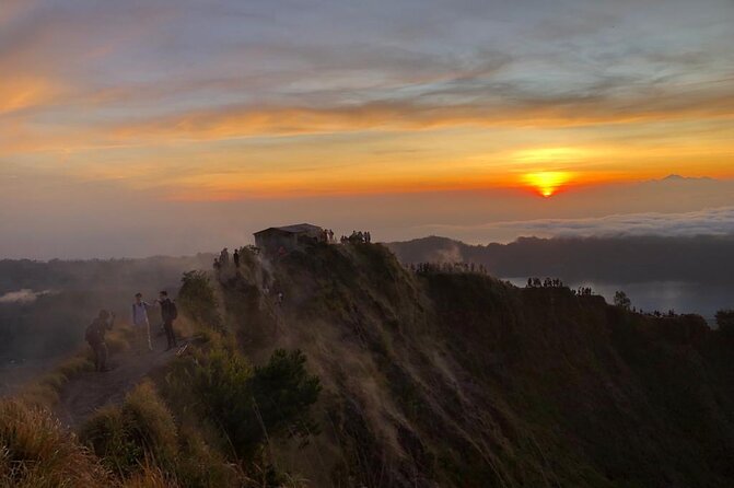 Mount Batur Sunrise Trekking - Equipment and Attire Recommendations