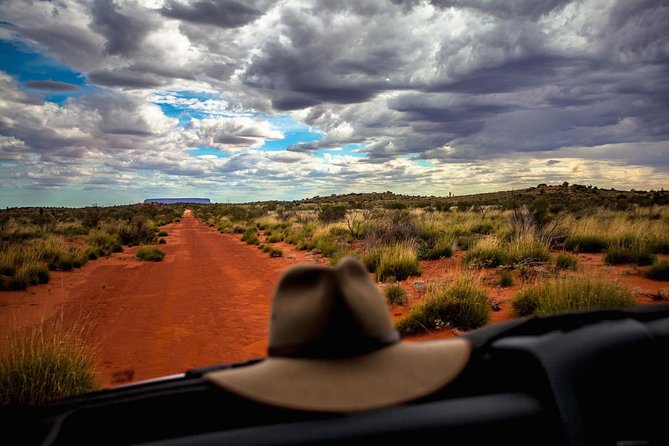 Mount Conner 4WD Small Group Tour From Ayers Rock Including Dinner - Pickup and Logistics