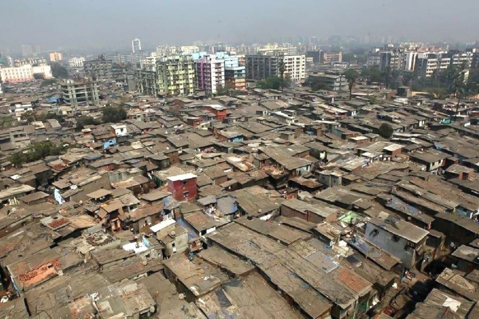 Mumbai: Private Bollywood and Dharavi Slum Tour - Experience Highlights