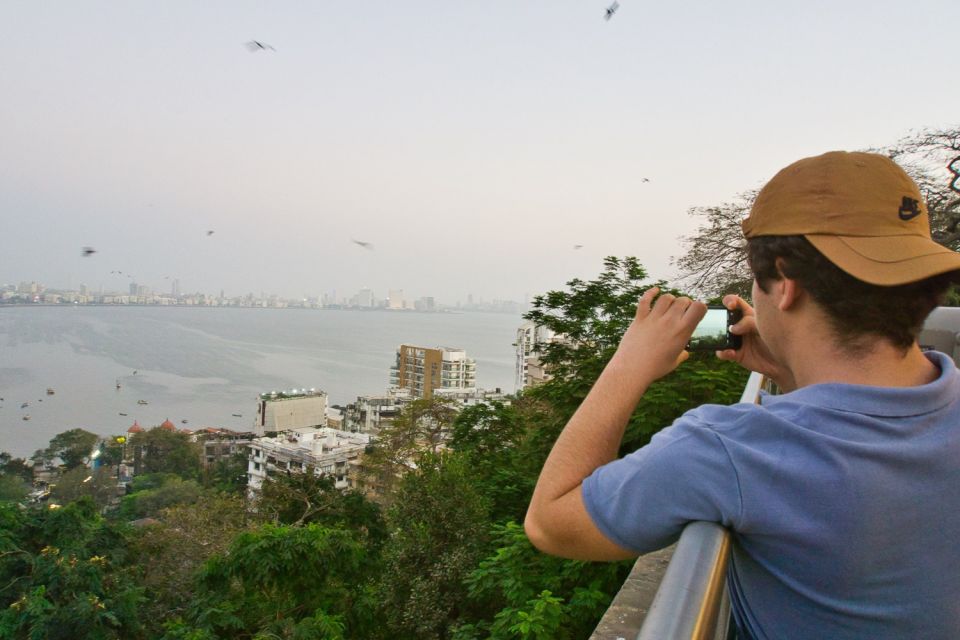 Mumbai: Private Bollywood Tour With Mumbai Sightseeing - Mumbai Landmarks Exploration