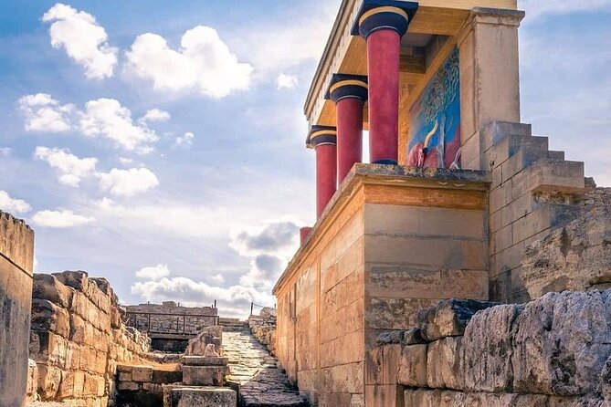 Mythical Escape: Zeus Cave & Knossos Palace With Lassithi Plateau From Heraklion - Tour Highlights and Itinerary