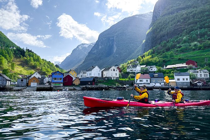 Nærøyfjord: 3 Day Kayaking and Camping Tour From Flåm - Day 2 Itinerary