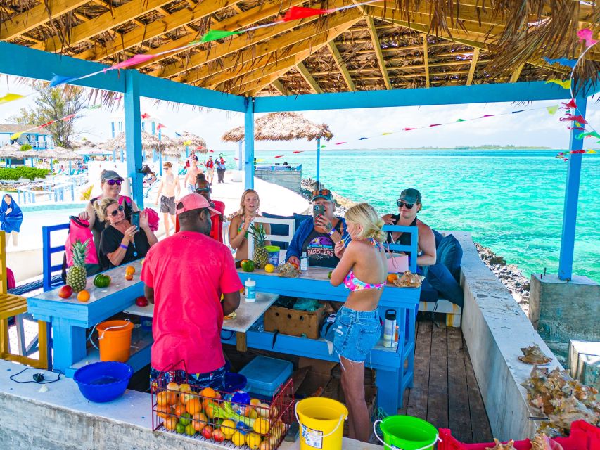 Nassau: SNUBA Diving Island Cruise With Bahamian Lunch - Full Description