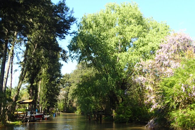 Navigation in Tigre - Buenos Aires - Semi Private Tour - Guide Enrique