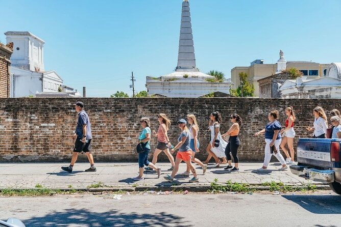 New Orleans City of the Dead St Louis Cemetery No. 1 Tour - Tour Highlights