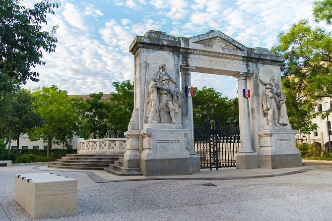 Nîmes Private Walking Tour With A Professional Guide - Tour Highlights