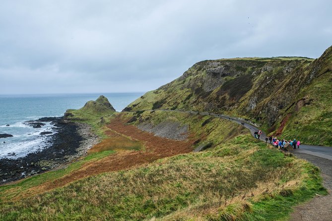 Northern Ireland Highlights Day Trip Including Giants Causeway From Dublin - Spectacular Dunluce Castle Viewing