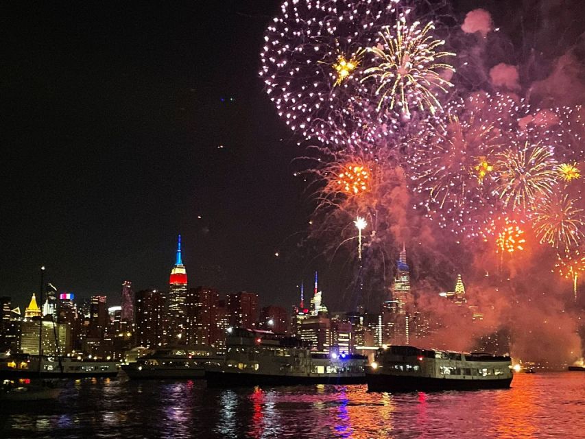 NYC: 4th of July Fireworks Tall Ship Cruise With BBQ Dinner - Cruise Highlights