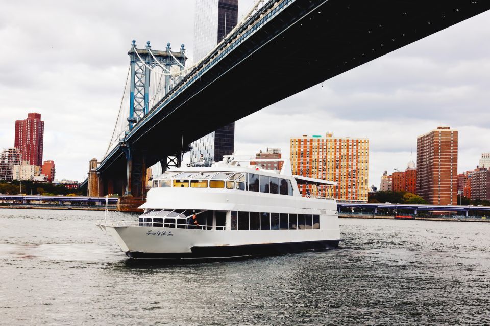 NYC Bundle: Luxury Yacht, Cocktail Class, Vintage Car Tour - Highlights of the Bundle