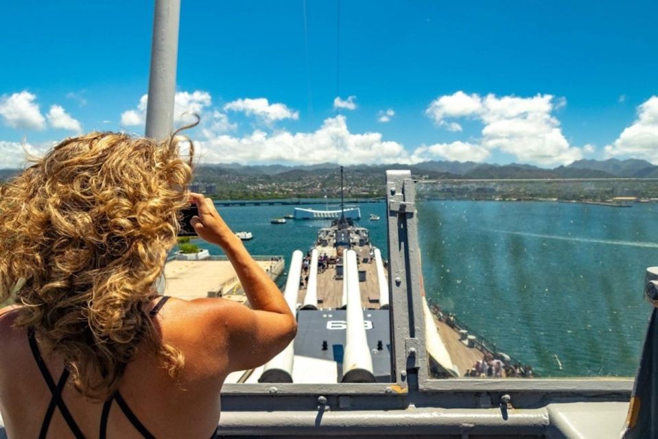 Oahu: The Complete Pearl Harbor - Inclusions