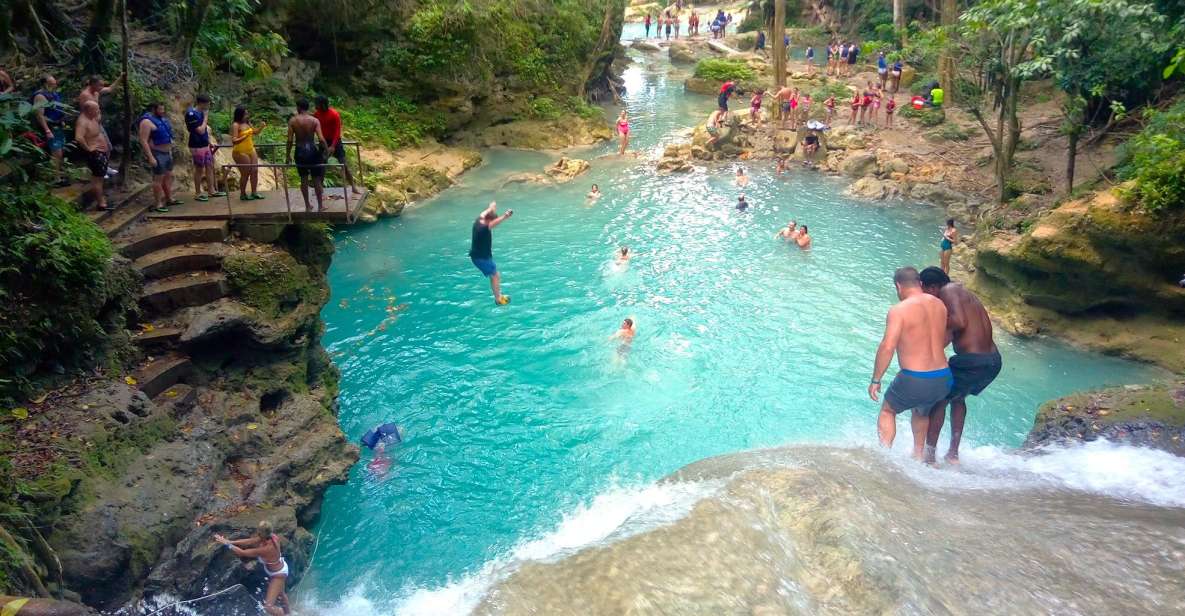 Ocho Rios: Irie Blue Hole and River Tubing Tour - Tour Experience